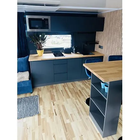 Premium Houseboat Blue Lagoon Lübeck